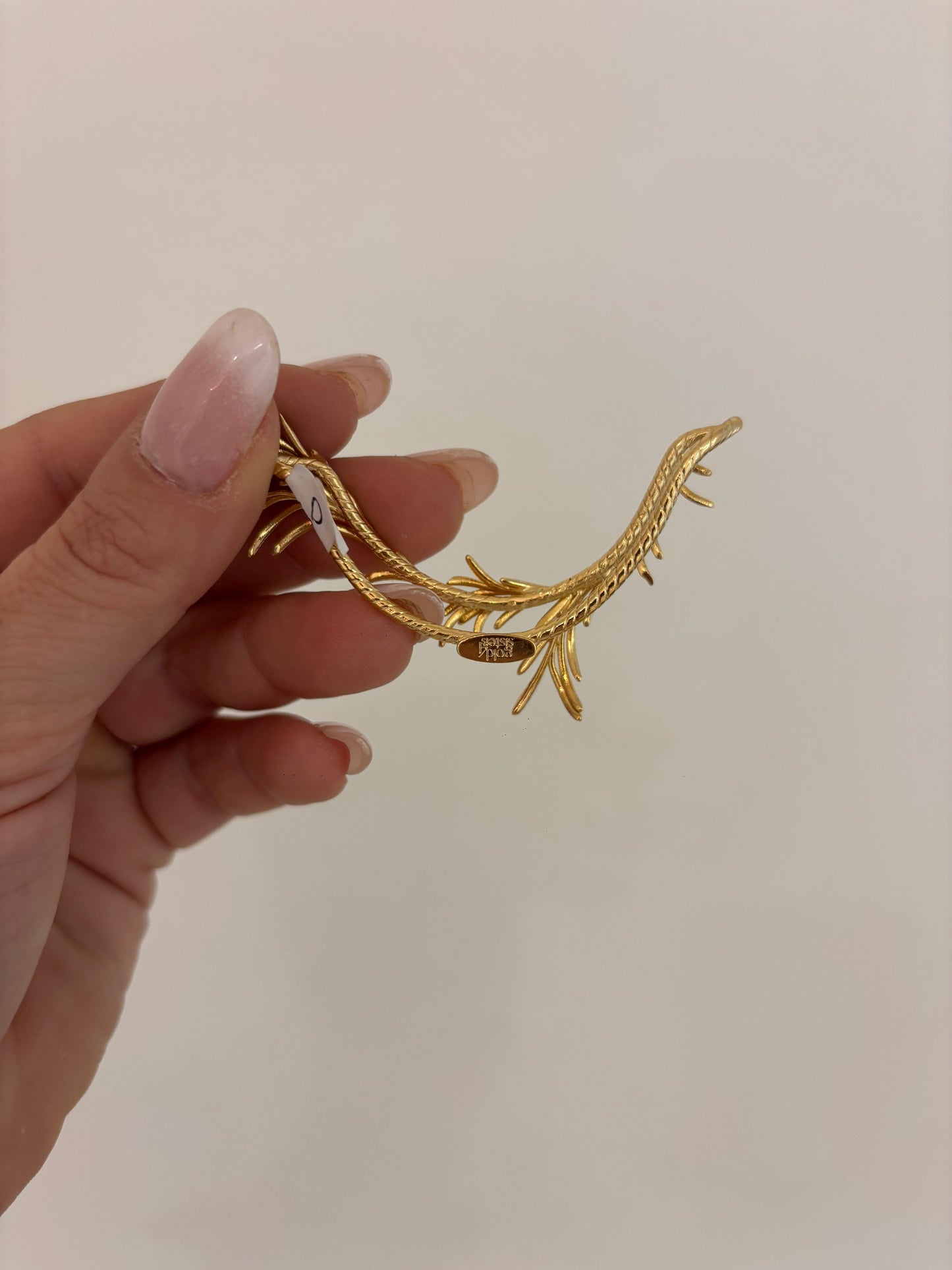 EARCUFF