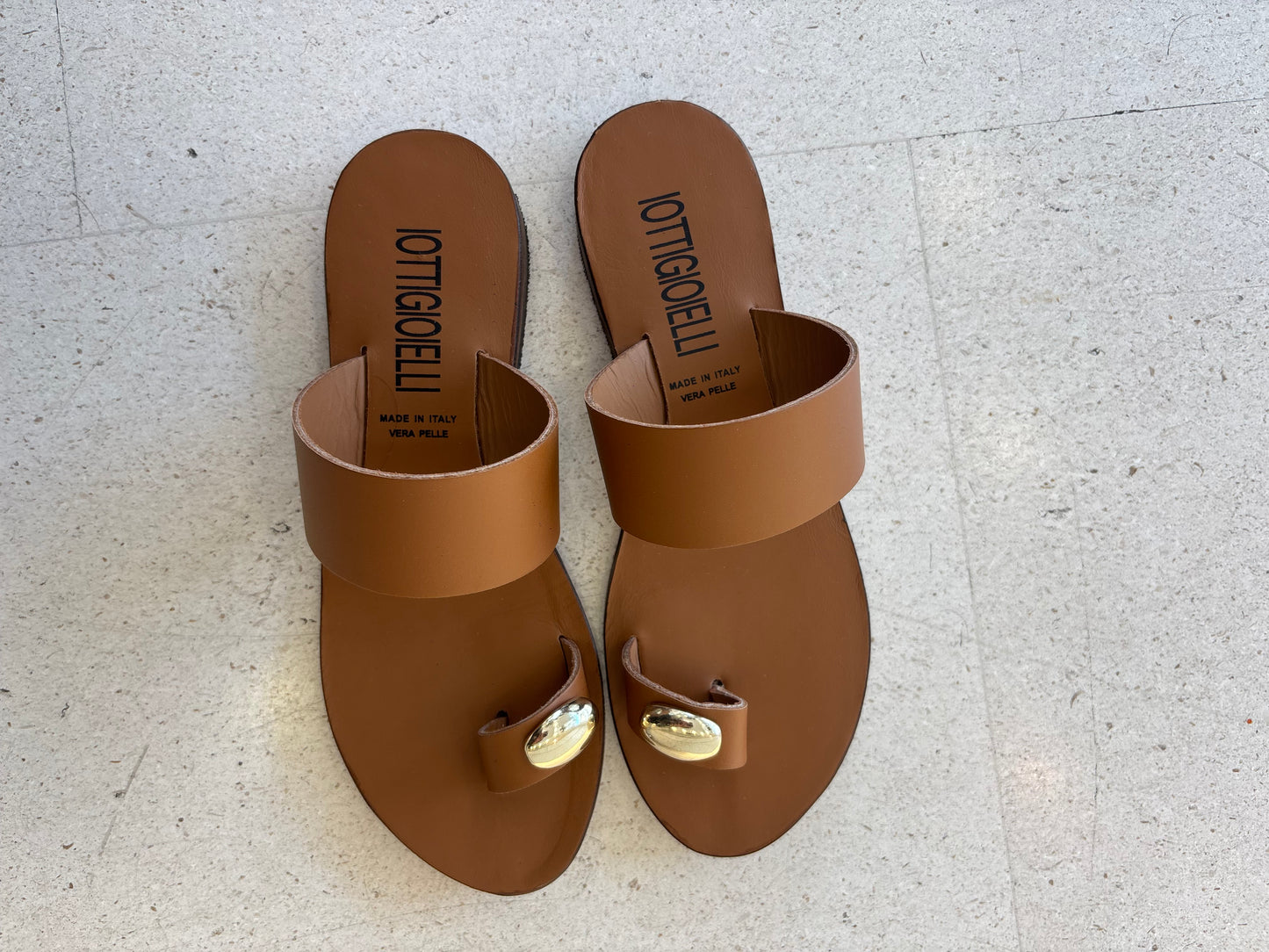SANDALI E CIABATTINE ESTIVE
