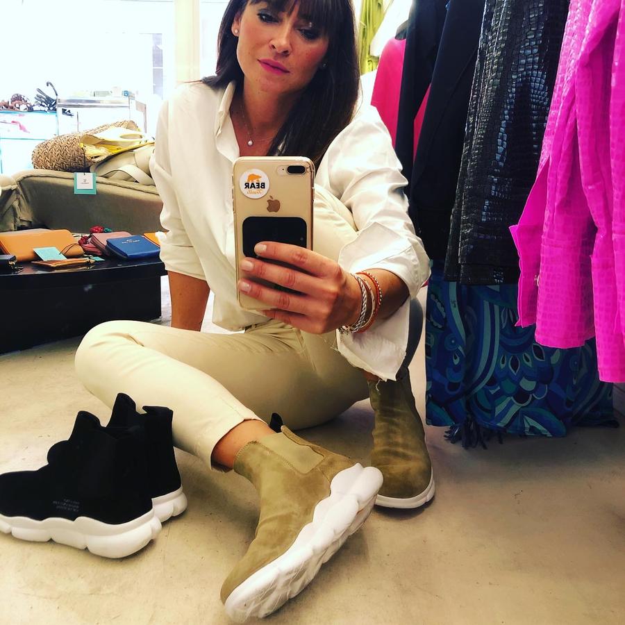 Vuoi essere Sensuale con una Sneaker? Ecco come...